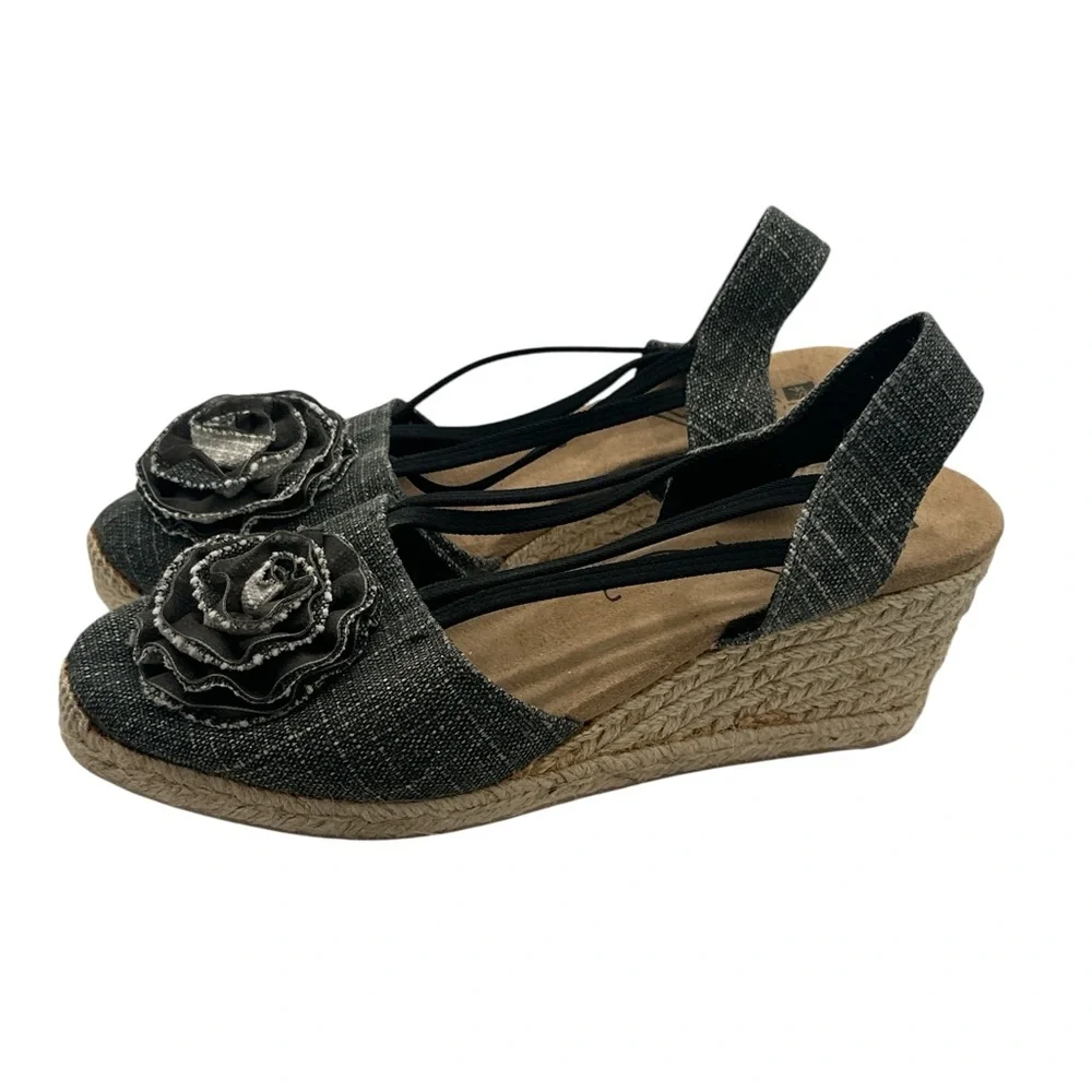 White Mountain Women's Serene Wedge Sandals With Floral‎ Accent
